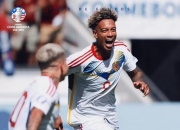 开云下载-瓦伦西亚球员技术娴熟，连续过人突破至前场的简单介绍