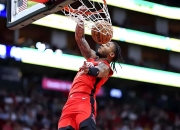 开云APP-凯尔特人横扫意大利男篮，莫兰特完成帽子戏法