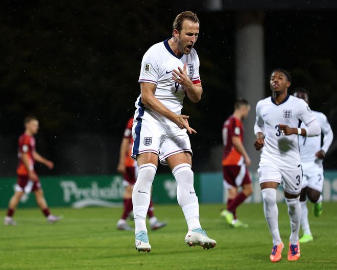 包含乌拉圭绝地反击英格兰，哈里·凯恩完成帽子戏法的词条