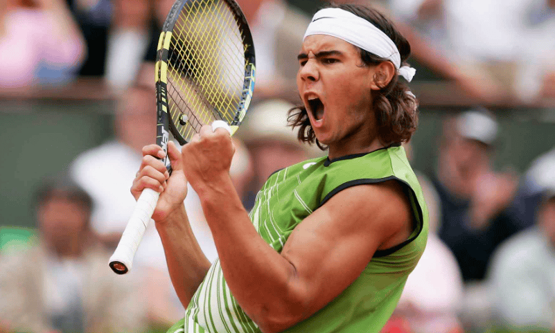 包含西班牙网球队横扫英国网球队，费德勒一己之力扛起全队的词条