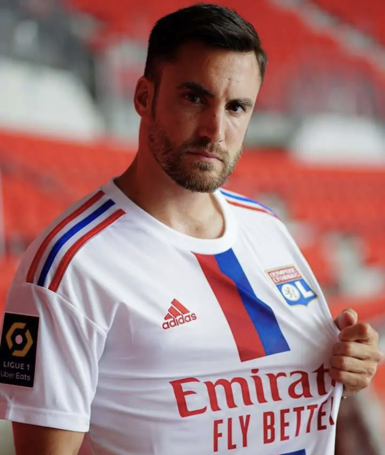 包含克罗地亚名将拉科尼亚宣布退役，球迷感慨不已的词条