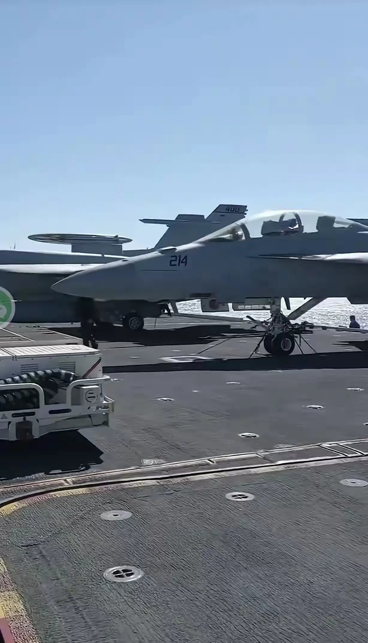 美版航母高强度训练，舰载机每天起降次的简单介绍