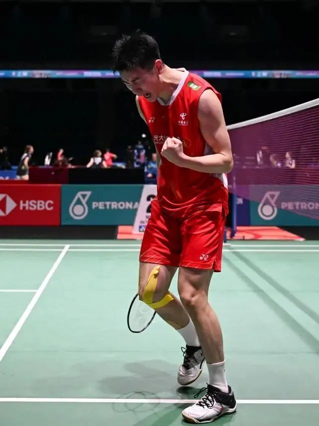 关于马来西亚队逆转中国队，桃田贤斗点燃赛场的信息