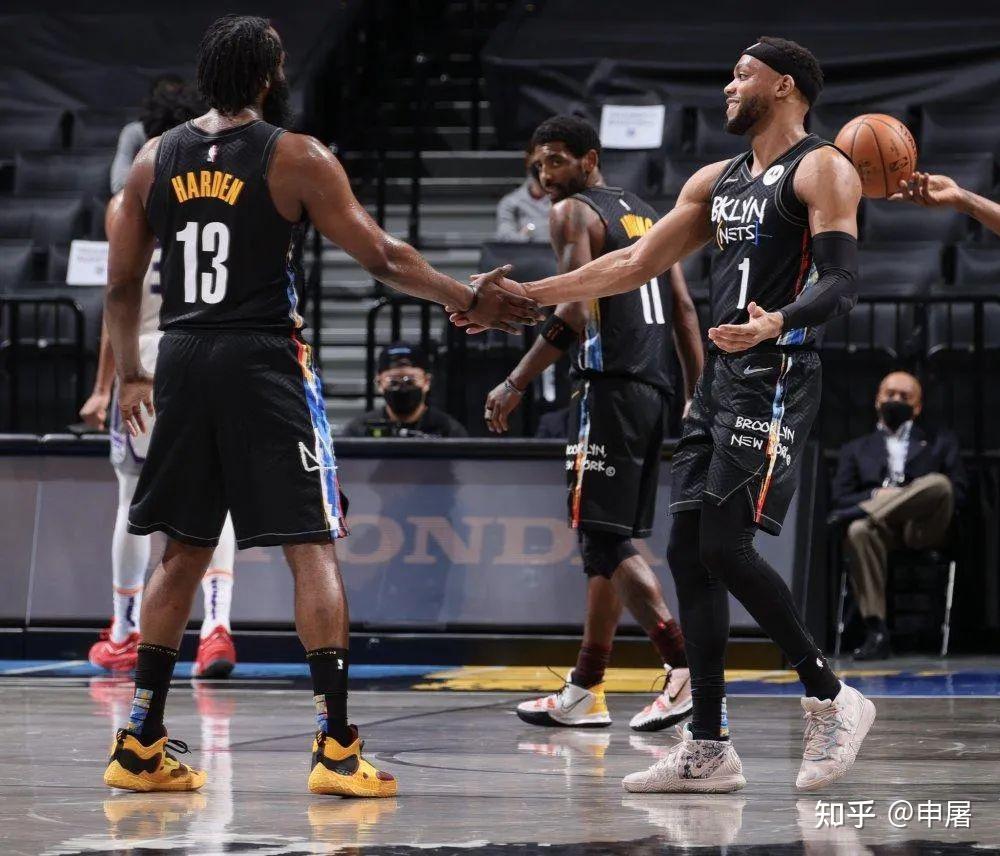 关于吉林队轻取上海队，武切维奇刷新纪录的信息