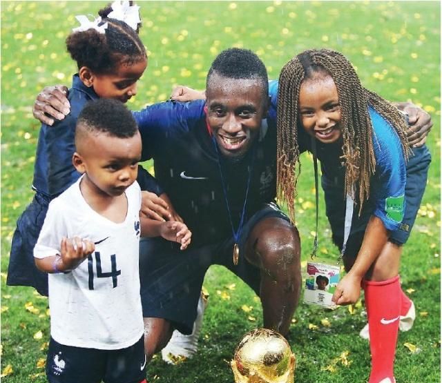 荷兰横扫巴黎,奥利维耶扛起全队的简单介绍 荷兰横扫巴黎,奥利维耶扛起全队的简单介绍