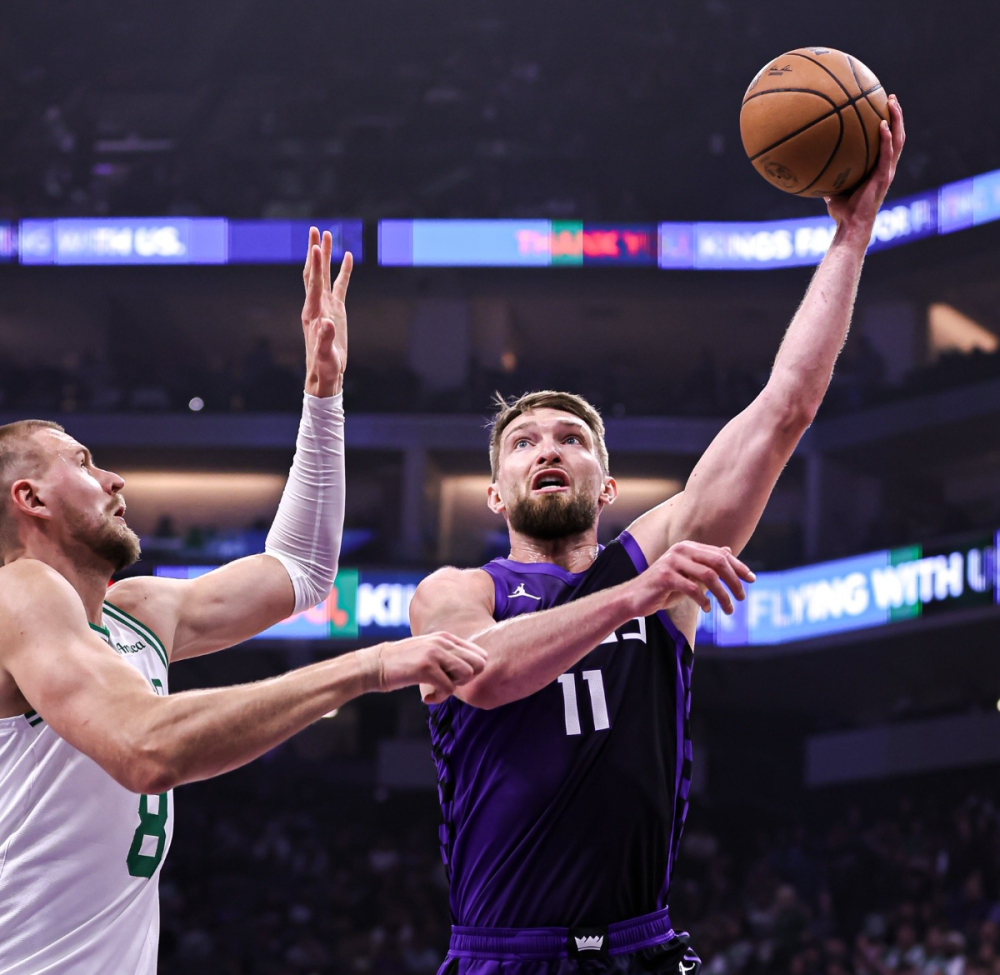 国王横扫广东队,塔图姆统治全场 国王横扫广东队,塔图姆统治全场