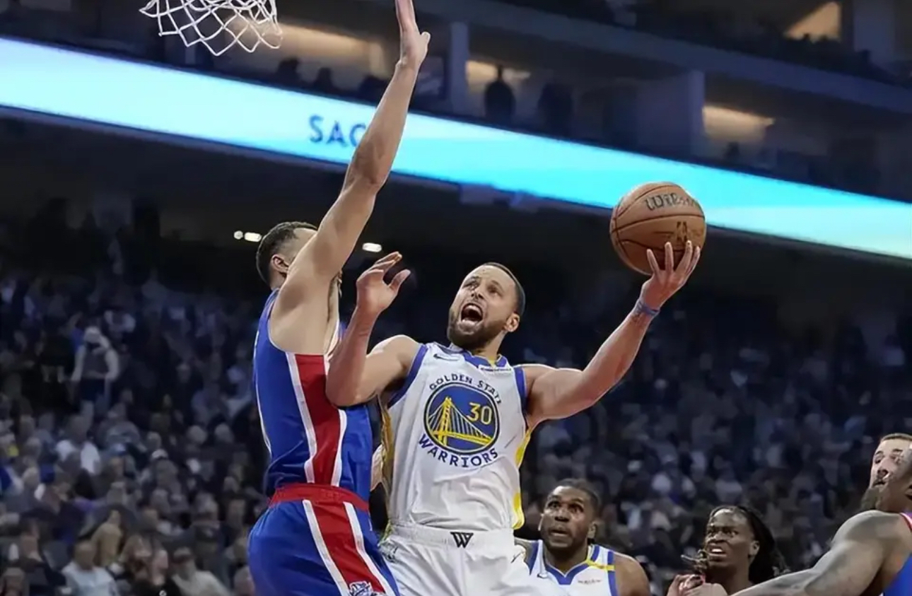 篮网B队力克勇士B队，巴恩斯送出助攻