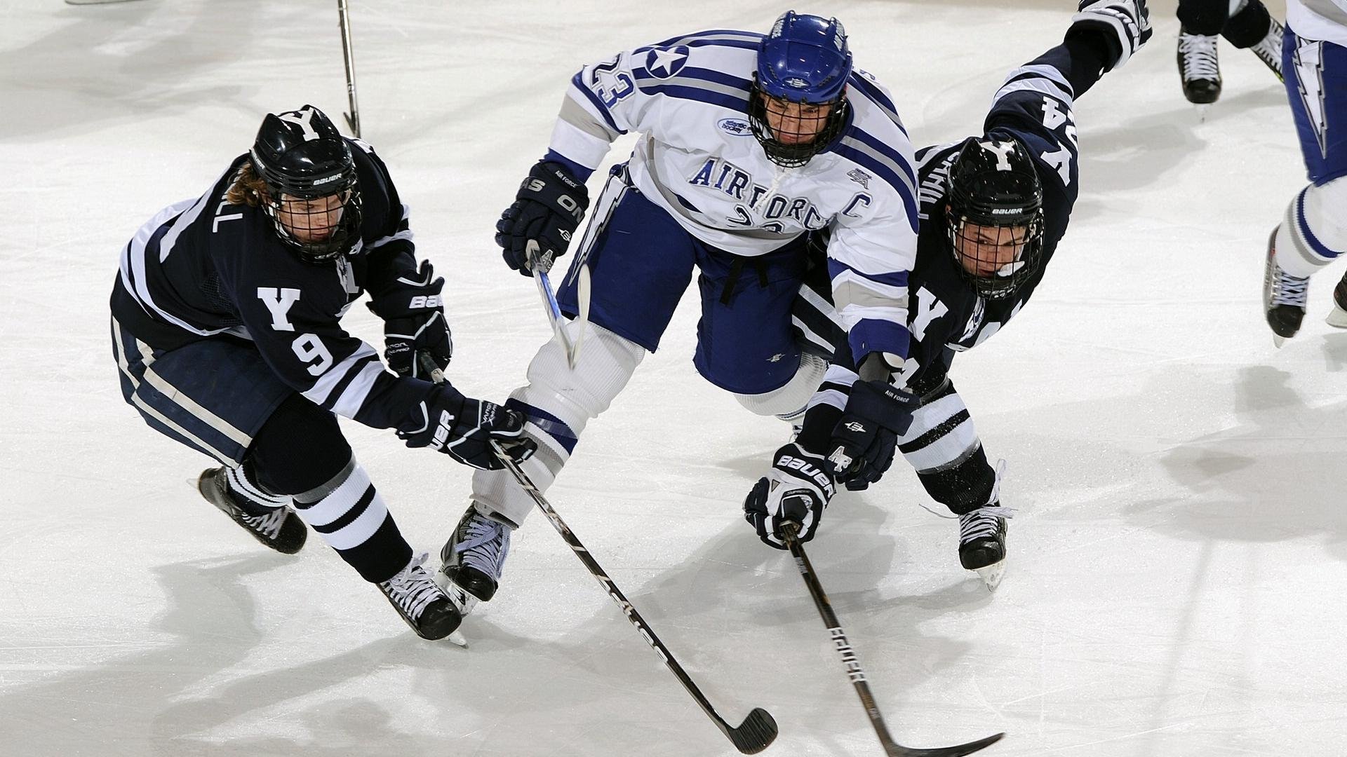 绿茵传奇夜，格列兹曼爆发定乾坤，阿尔及利亚巅峰对决险胜比利亚雷亚尔