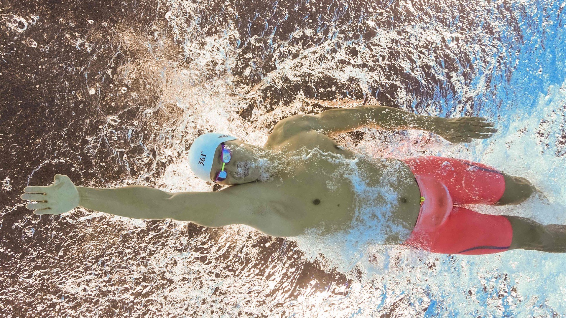 奥亚尔萨瓦尔一战封神！乌克兰加时鏖战力克波兰，诠释足球的韧性之美